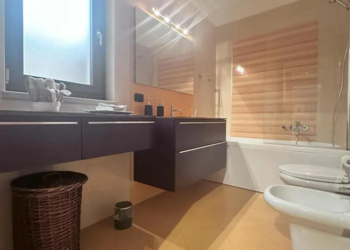 Versomare House * Монополи