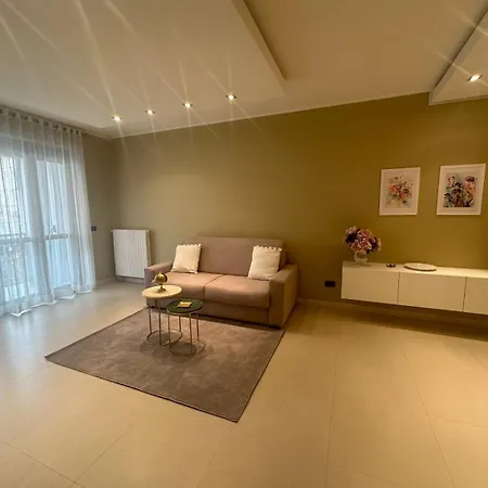 Apartment Versomare House